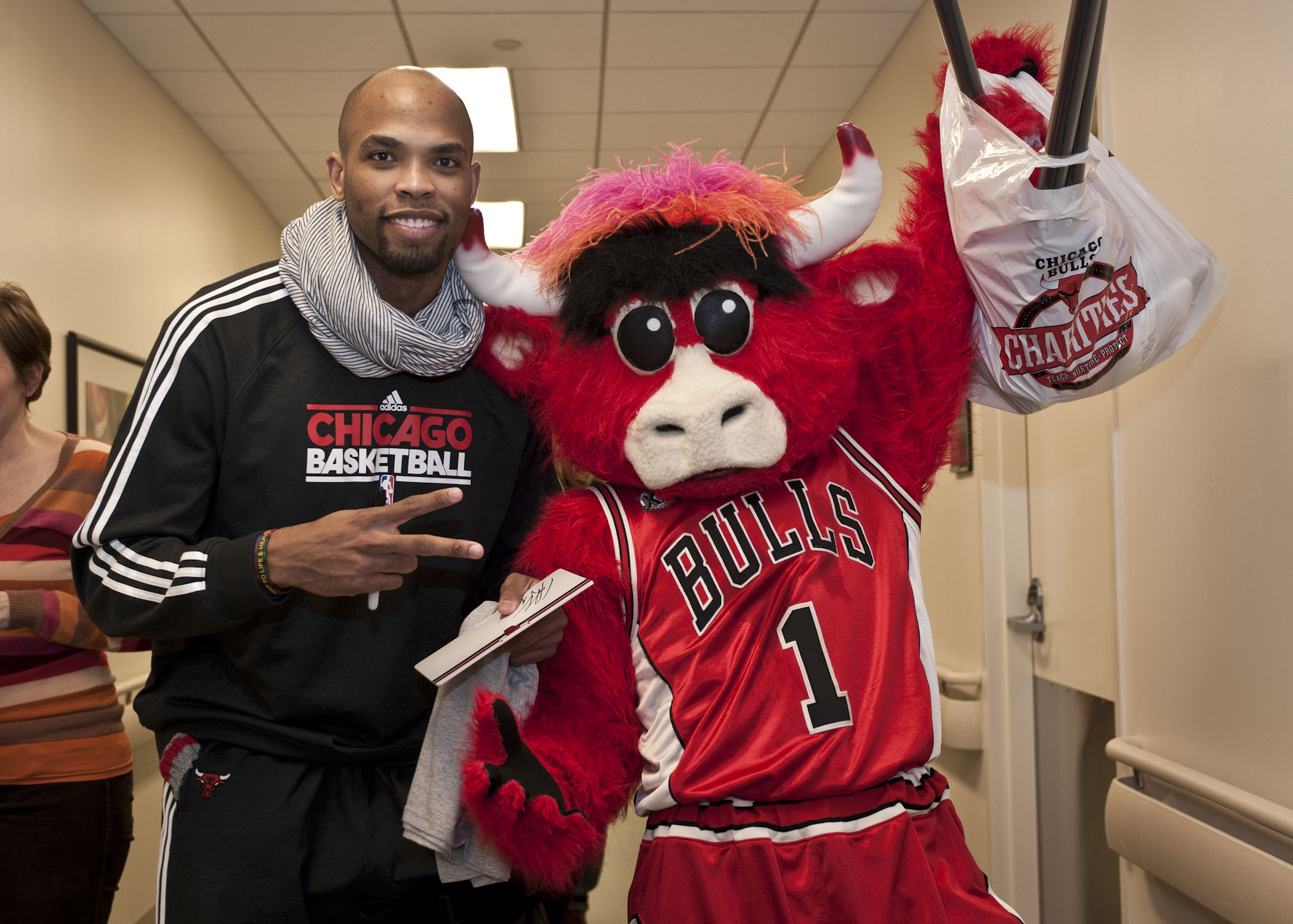 bulls-forward-and-mascot-bring-smiles-to-sick-kids-health-enews