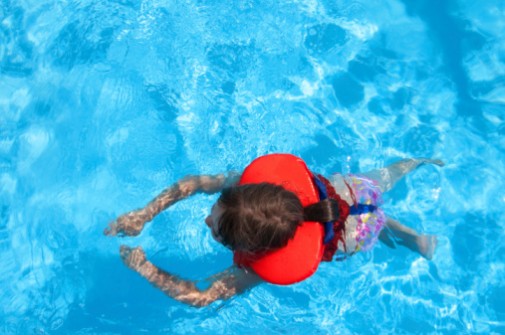 Spot the unexpected signs of drowning