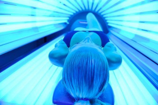 An alarming connection between tanning and alcoholism