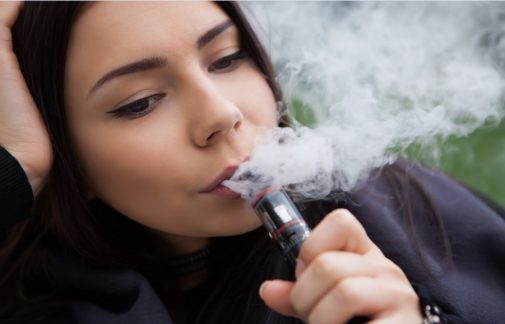 U.S. Senator Dick Durbin seeks ban on e-cigarette marketing to kids