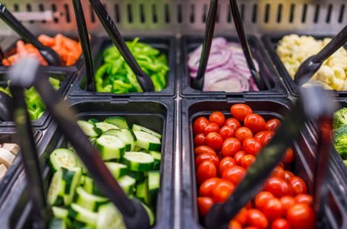5 salad toppings you should be eating – and 5 to omit